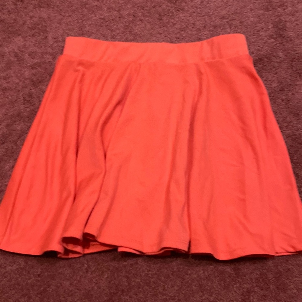 coral, size medium